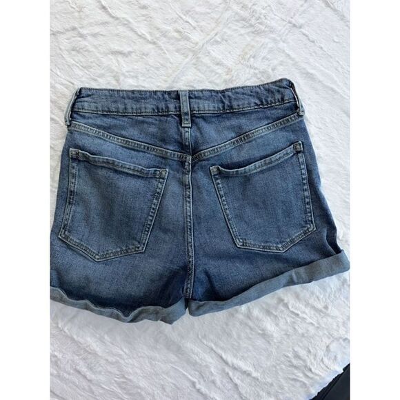 Old Navy High Rise Denim Shorts Size 6 - Picture 2 of 6